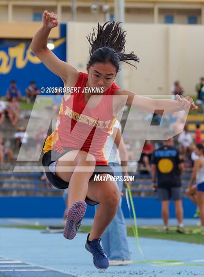 Thumbnail 1 in OIA Eastern Division Championship Finals photogallery.