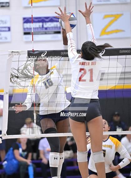 Thumbnail 1 in Prestonwood Christian vs. Mater Dei (Durango Fall Classic) photogallery.