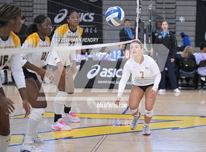 Thumbnail 3 in Prestonwood Christian vs. Mater Dei (Durango Fall Classic) photogallery.