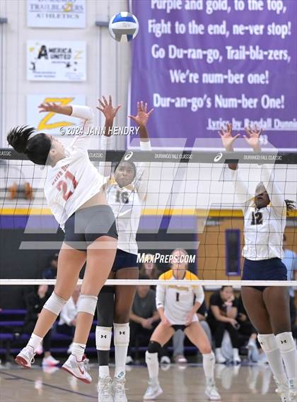 Thumbnail 2 in Prestonwood Christian vs. Mater Dei (Durango Fall Classic) photogallery.