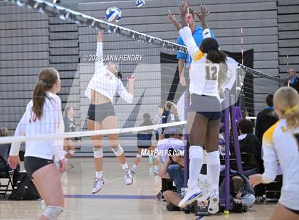 Thumbnail 2 in Prestonwood Christian vs. Mater Dei (Durango Fall Classic) photogallery.