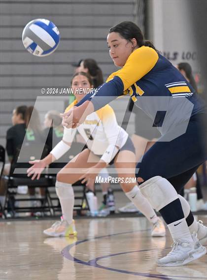 Thumbnail 3 in Prestonwood Christian vs. Mater Dei (Durango Fall Classic) photogallery.