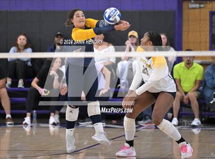 Thumbnail 3 in Prestonwood Christian vs. Mater Dei (Durango Fall Classic) photogallery.