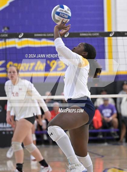Thumbnail 2 in Prestonwood Christian vs. Mater Dei (Durango Fall Classic) photogallery.