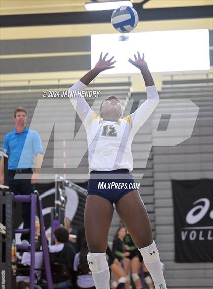 Thumbnail 2 in Prestonwood Christian vs. Mater Dei (Durango Fall Classic) photogallery.