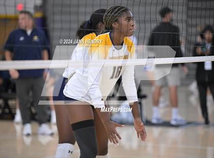 Thumbnail 1 in Prestonwood Christian vs. Mater Dei (Durango Fall Classic) photogallery.