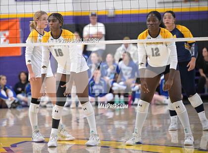 Thumbnail 3 in Prestonwood Christian vs. Mater Dei (Durango Fall Classic) photogallery.
