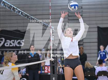 Thumbnail 2 in Prestonwood Christian vs. Mater Dei (Durango Fall Classic) photogallery.