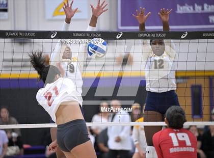 Thumbnail 1 in Prestonwood Christian vs. Mater Dei (Durango Fall Classic) photogallery.