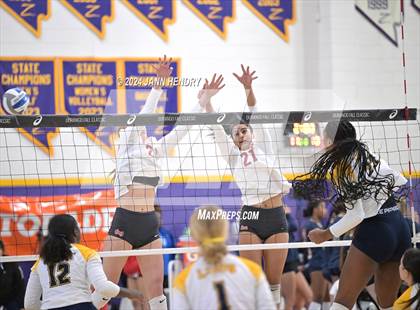 Thumbnail 3 in Prestonwood Christian vs. Mater Dei (Durango Fall Classic) photogallery.