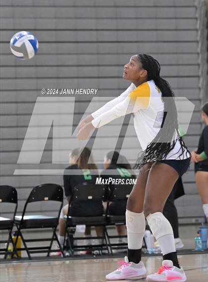 Thumbnail 1 in Prestonwood Christian vs. Mater Dei (Durango Fall Classic) photogallery.
