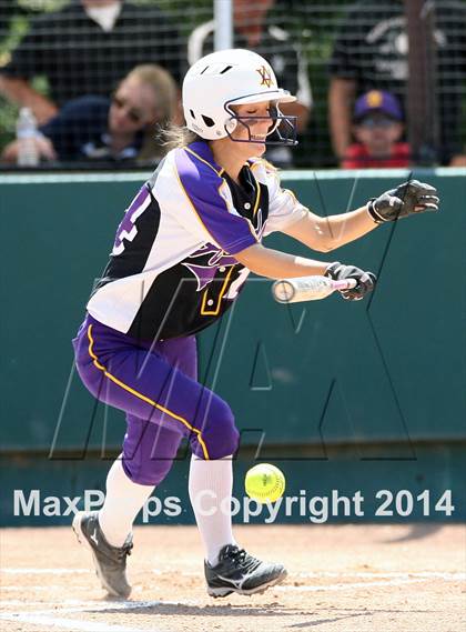 Thumbnail 1 in Granada vs. Amador Valley (CIF NCS D1 Final) photogallery.