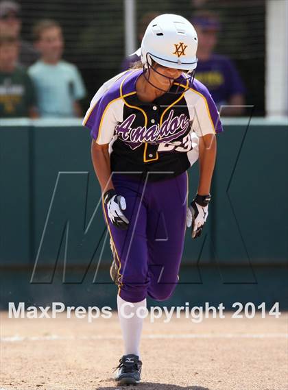 Thumbnail 1 in Granada vs. Amador Valley (CIF NCS D1 Final) photogallery.