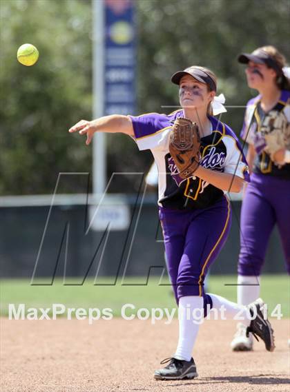 Thumbnail 2 in Granada vs. Amador Valley (CIF NCS D1 Final) photogallery.
