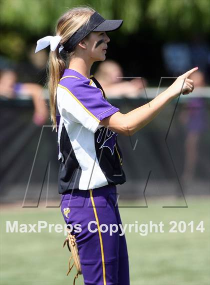 Thumbnail 2 in Granada vs. Amador Valley (CIF NCS D1 Final) photogallery.