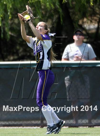 Thumbnail 1 in Granada vs. Amador Valley (CIF NCS D1 Final) photogallery.