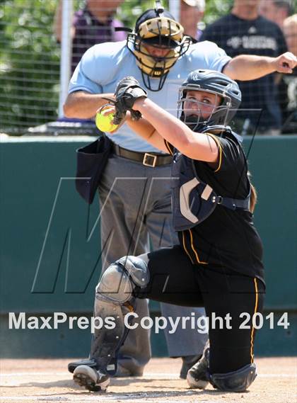 Thumbnail 3 in Granada vs. Amador Valley (CIF NCS D1 Final) photogallery.