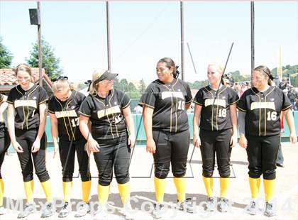 Thumbnail 1 in Granada vs. Amador Valley (CIF NCS D1 Final) photogallery.