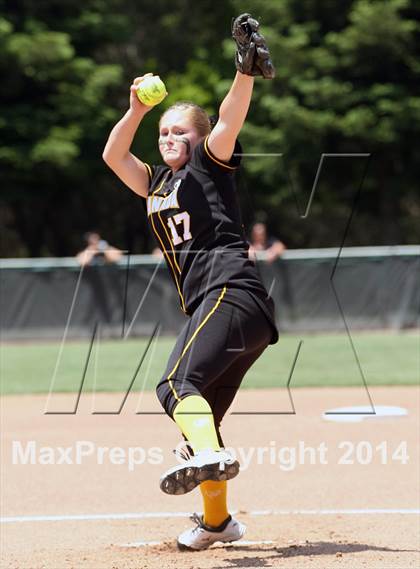 Thumbnail 3 in Granada vs. Amador Valley (CIF NCS D1 Final) photogallery.