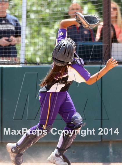 Thumbnail 1 in Granada vs. Amador Valley (CIF NCS D1 Final) photogallery.