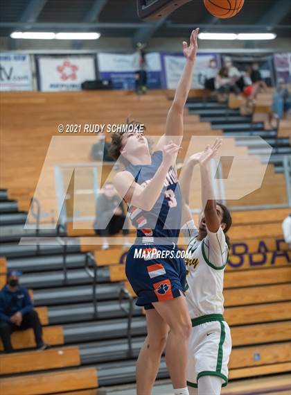 Thumbnail 3 in Patrick Henry vs. Brighton (Torrey Pines Holiday Classic) photogallery.