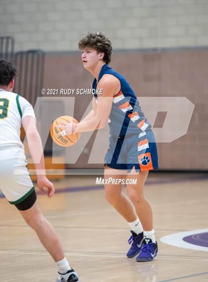 Thumbnail 3 in Patrick Henry vs. Brighton (Torrey Pines Holiday Classic) photogallery.