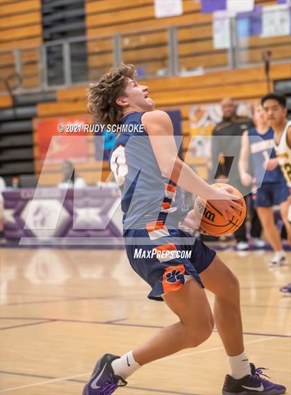 Thumbnail 1 in Patrick Henry vs. Brighton (Torrey Pines Holiday Classic) photogallery.