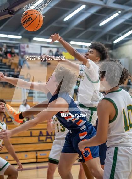Thumbnail 2 in Patrick Henry vs. Brighton (Torrey Pines Holiday Classic) photogallery.
