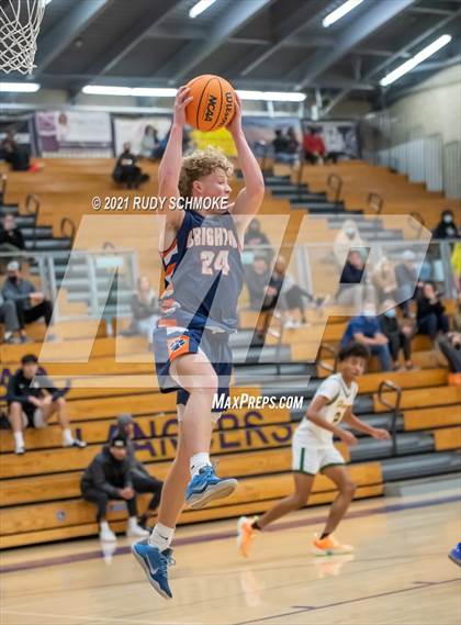 Thumbnail 2 in Patrick Henry vs. Brighton (Torrey Pines Holiday Classic) photogallery.