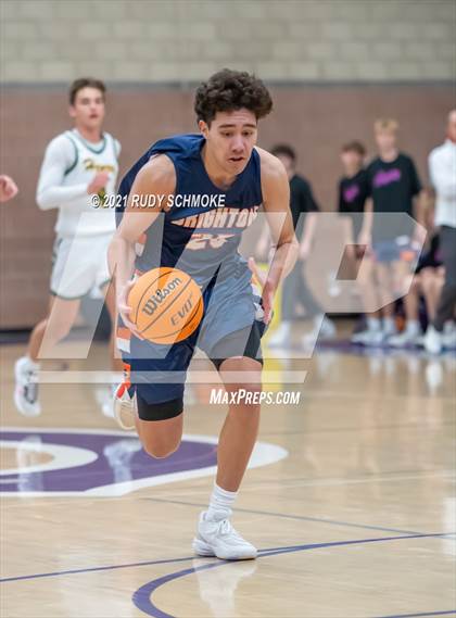 Thumbnail 2 in Patrick Henry vs. Brighton (Torrey Pines Holiday Classic) photogallery.