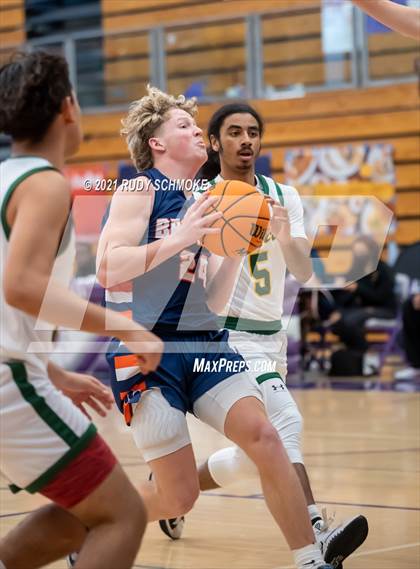 Thumbnail 3 in Patrick Henry vs. Brighton (Torrey Pines Holiday Classic) photogallery.