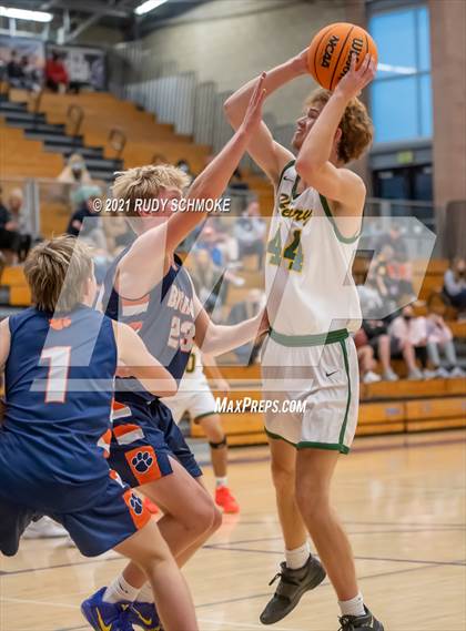 Thumbnail 3 in Patrick Henry vs. Brighton (Torrey Pines Holiday Classic) photogallery.