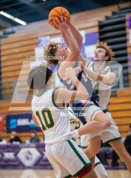 Thumbnail 3 in Patrick Henry vs. Brighton (Torrey Pines Holiday Classic) photogallery.