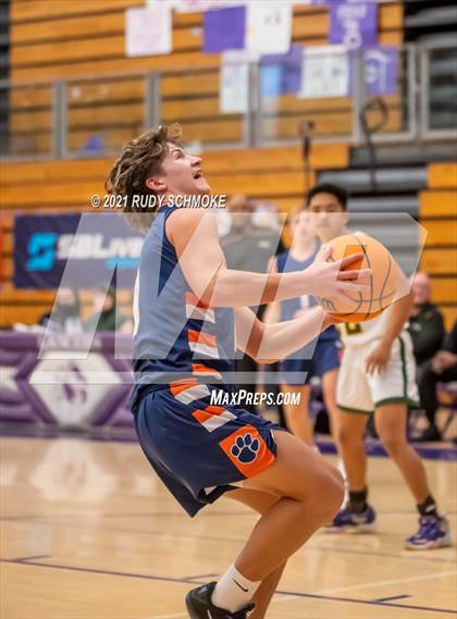 Thumbnail 2 in Patrick Henry vs. Brighton (Torrey Pines Holiday Classic) photogallery.