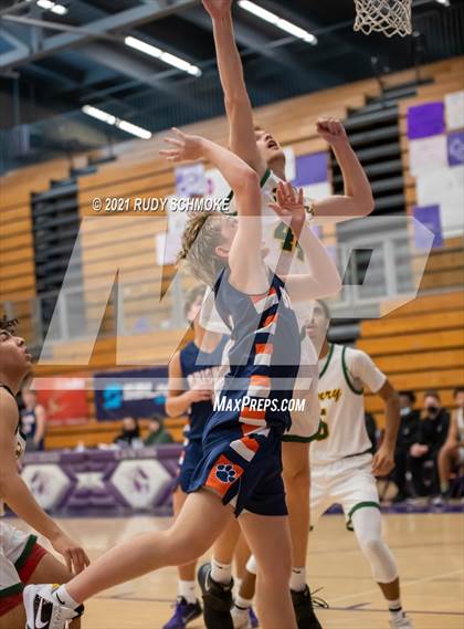 Thumbnail 1 in Patrick Henry vs. Brighton (Torrey Pines Holiday Classic) photogallery.