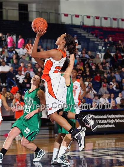 Thumbnail 1 in Hoover vs St. Mary's  (T-Mobile Invitational) photogallery.