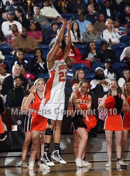 Thumbnail 1 in Hoover vs St. Mary's  (T-Mobile Invitational) photogallery.