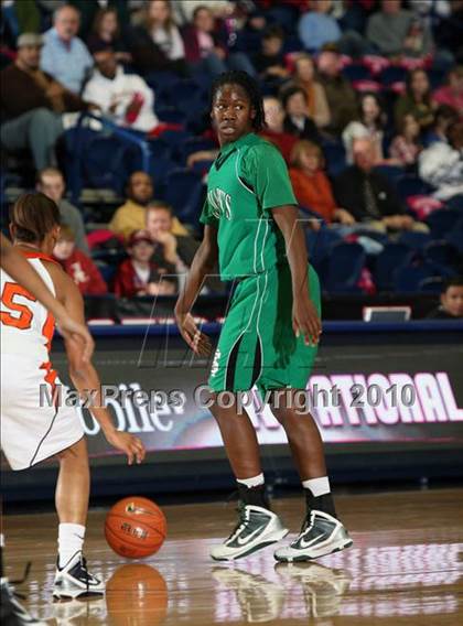 Thumbnail 3 in Hoover vs St. Mary's  (T-Mobile Invitational) photogallery.
