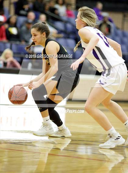 Thumbnail 2 in Amarillo vs Canyon photogallery.
