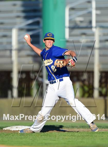 Thumbnail 3 in Haddam-Killingworth vs. Rocky Hill (CIAC Class M Final) photogallery.
