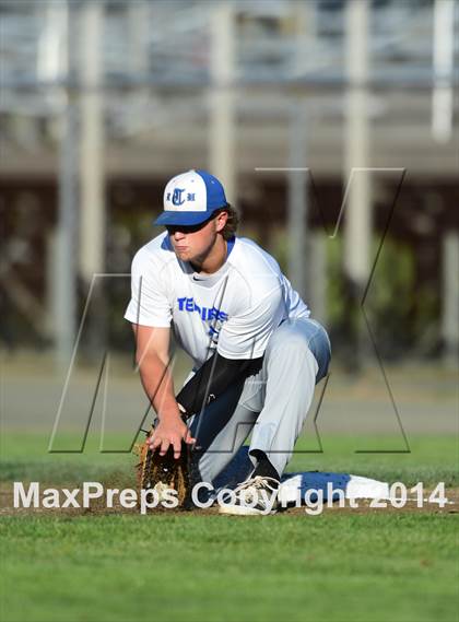 Thumbnail 3 in Haddam-Killingworth vs. Rocky Hill (CIAC Class M Final) photogallery.