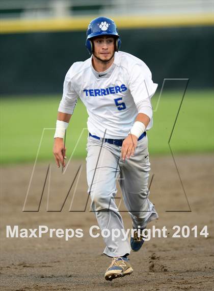 Thumbnail 2 in Haddam-Killingworth vs. Rocky Hill (CIAC Class M Final) photogallery.