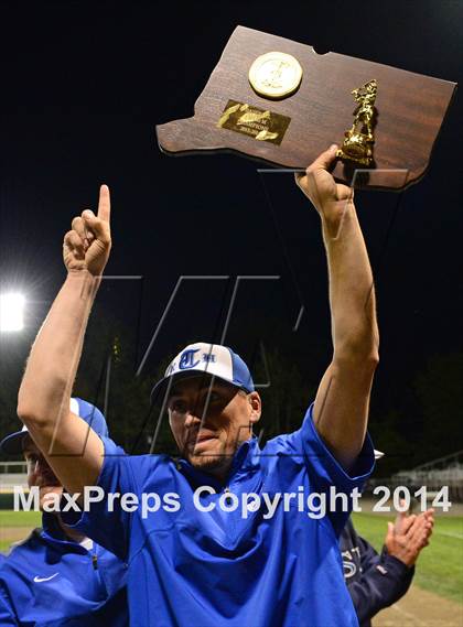Thumbnail 3 in Haddam-Killingworth vs. Rocky Hill (CIAC Class M Final) photogallery.