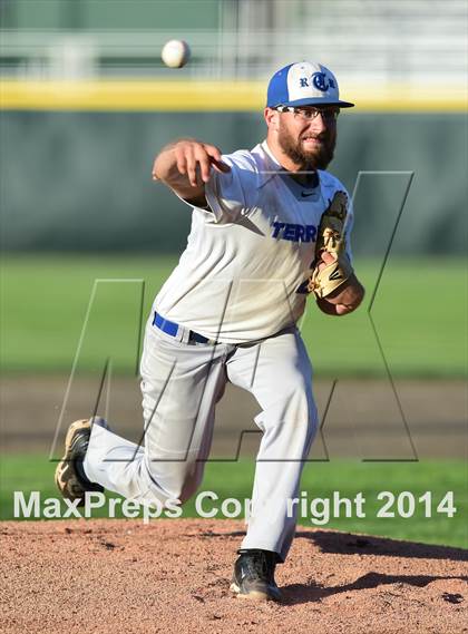 Thumbnail 1 in Haddam-Killingworth vs. Rocky Hill (CIAC Class M Final) photogallery.
