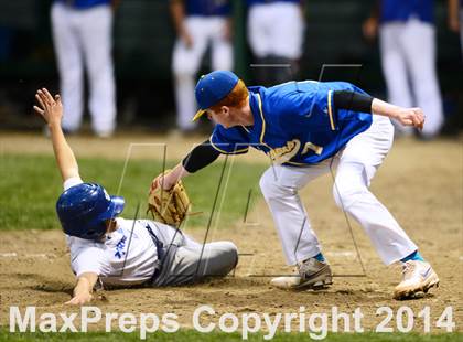 Thumbnail 3 in Haddam-Killingworth vs. Rocky Hill (CIAC Class M Final) photogallery.
