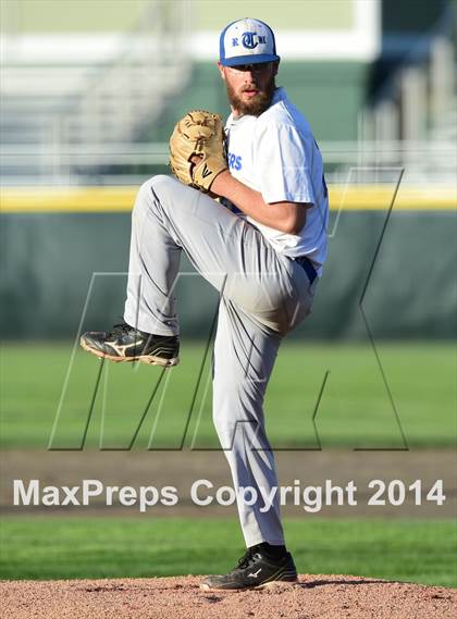 Thumbnail 2 in Haddam-Killingworth vs. Rocky Hill (CIAC Class M Final) photogallery.