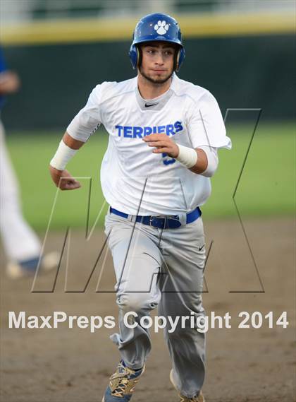 Thumbnail 2 in Haddam-Killingworth vs. Rocky Hill (CIAC Class M Final) photogallery.