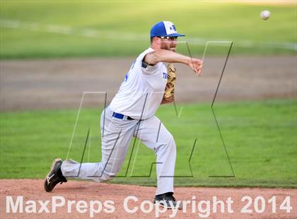 Thumbnail 3 in Haddam-Killingworth vs. Rocky Hill (CIAC Class M Final) photogallery.