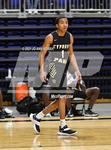 Thumbnail 1 in Cypress Park vs. Cypress Ranch (UIL 6A Regional Quarterfinal) photogallery.