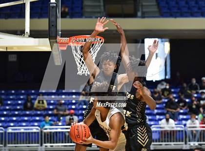 Thumbnail 2 in Cypress Park vs. Cypress Ranch (UIL 6A Regional Quarterfinal) photogallery.
